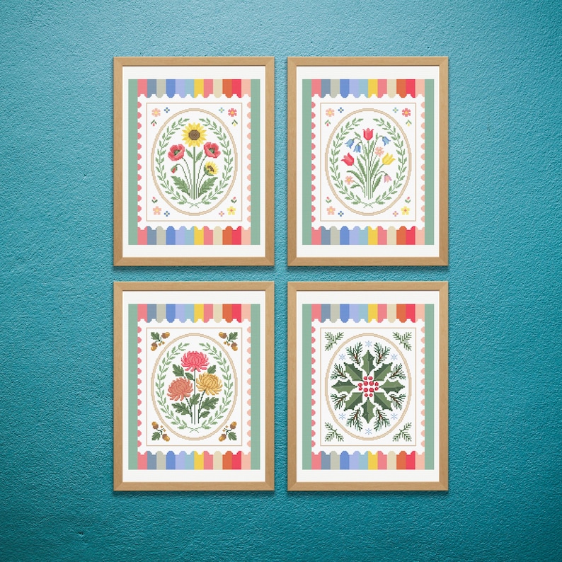 Puede incluir: Cuatro l&aacute;minas de arte floral enmarcadas. Cada l&aacute;mina presenta un dise&ntilde;o de punto de cruz de flores, incluyendo girasoles, tulipanes y crisantemos, dentro de un borde ovalado decorativo. Los marcos son de color marr&oacute;n claro y el fondo es turquesa.