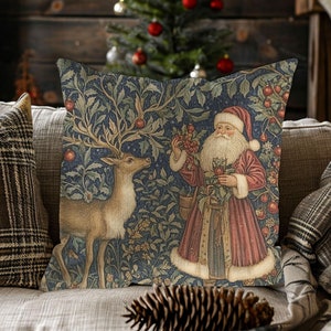 William Morris Santa and Reindeer Christmas Pillow, Holiday Home Decoration, Seasonal Accent Pillow for Christmas Living Room Decorating
