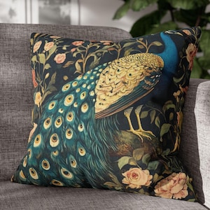 William Morris Peacock Pillow, Vintage Bird Accent Cushion, Botanical Throw Pillow, Floral Bird  Pillow Case, Nature-Inspired Pillow Cover