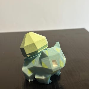 Low-Poly Bisasam Planter / Container - 3D gedruckter Pokémon-inspirierter Topf