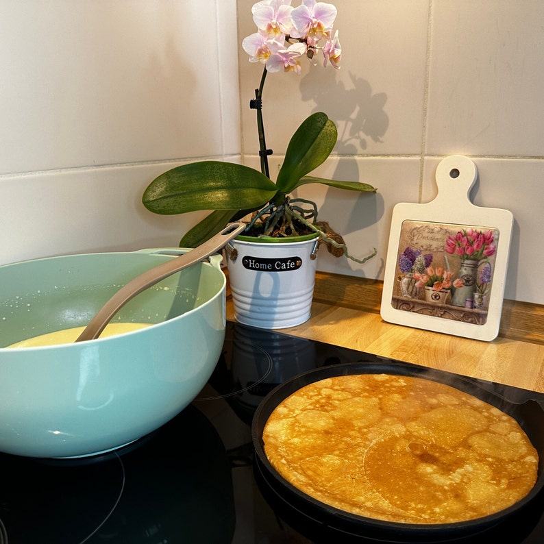 Mlyntsi Ukrainian Crepes, Easy Pancakes Recipe for Beginners, PDF ...