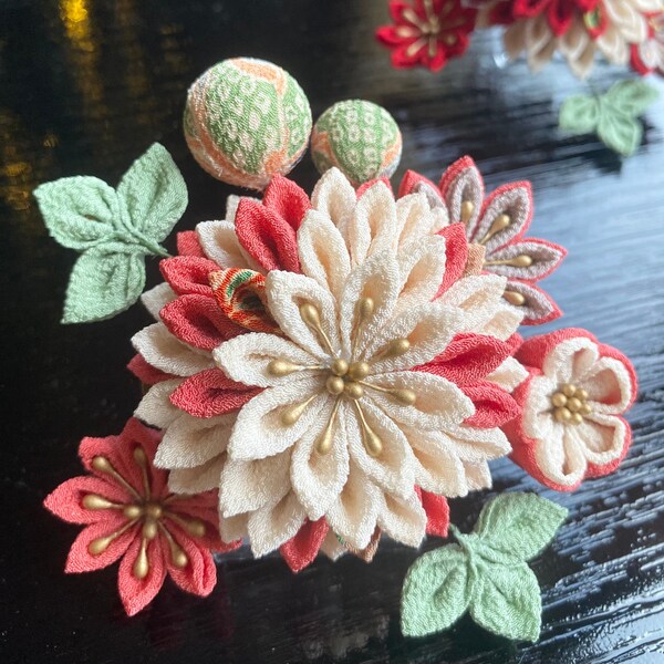 Broche/barrette japonaise corail