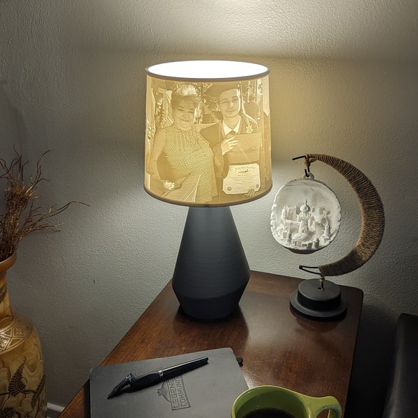 3D Printed Lamp w/ Personalized 3D Printed Lithophane Lamp Shade