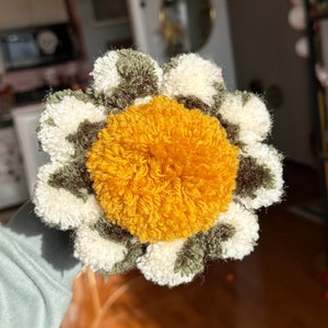 Large Pom Pom Flower