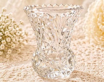 Kristal Zajecar Lead Crystal Toothpick Vase: Sawtooth Rim Starburst