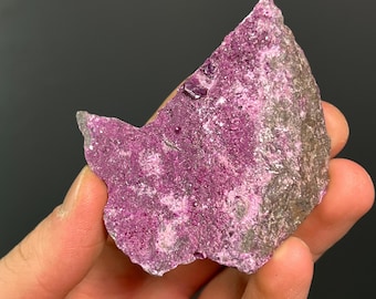 Special Showy Kammererite Specimen