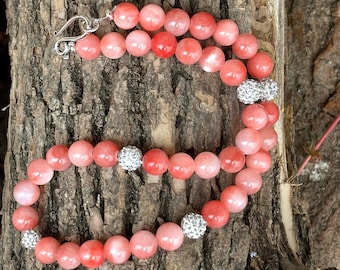 Rosa Jade Ädelstenspärlhalsband: Eleganta Blush Blossom-smycken