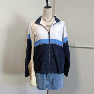 Vintage 90s Colorblock Windbreaker – Petite Medium Navy Blue White Zip Jacket
