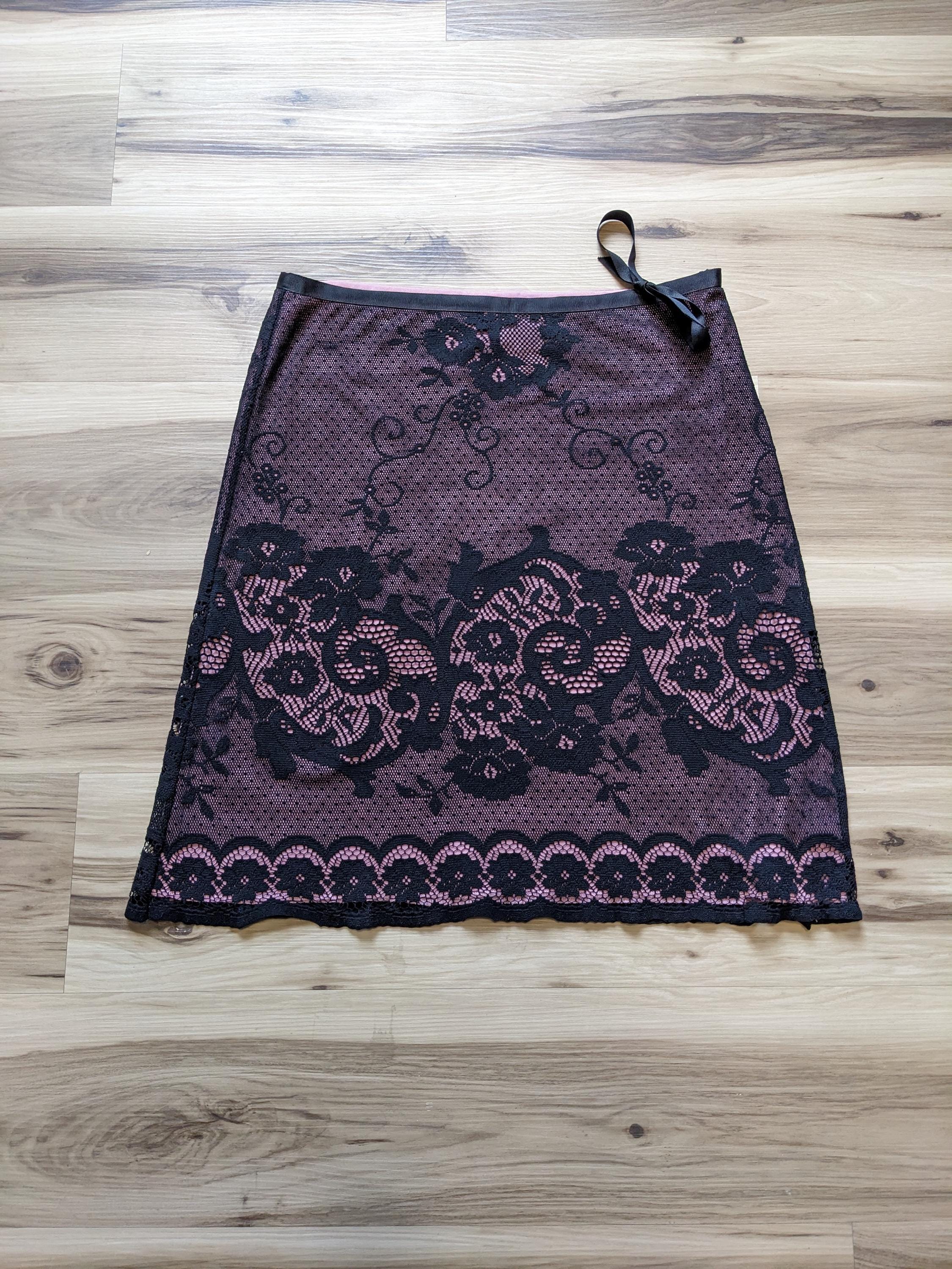 L‘EST ROSE　ゴスロリ　ゴシック　y2k coquette 00s Y2K Lace Skirt Vintage Y2K Goth Coquette Black Pink Lace