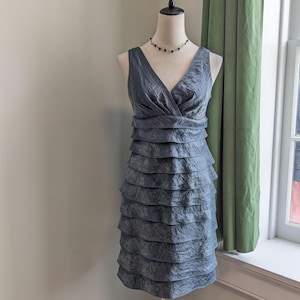 Vintage Y2K coquette dress small petite goth fairy gray ruffle layered sleeveless 2000s party mini dress retro London Times