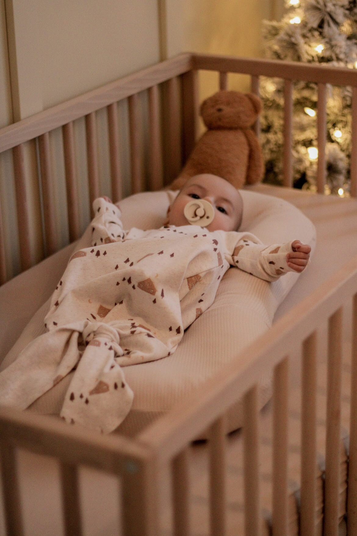 Newborn sleeping cheap cushion