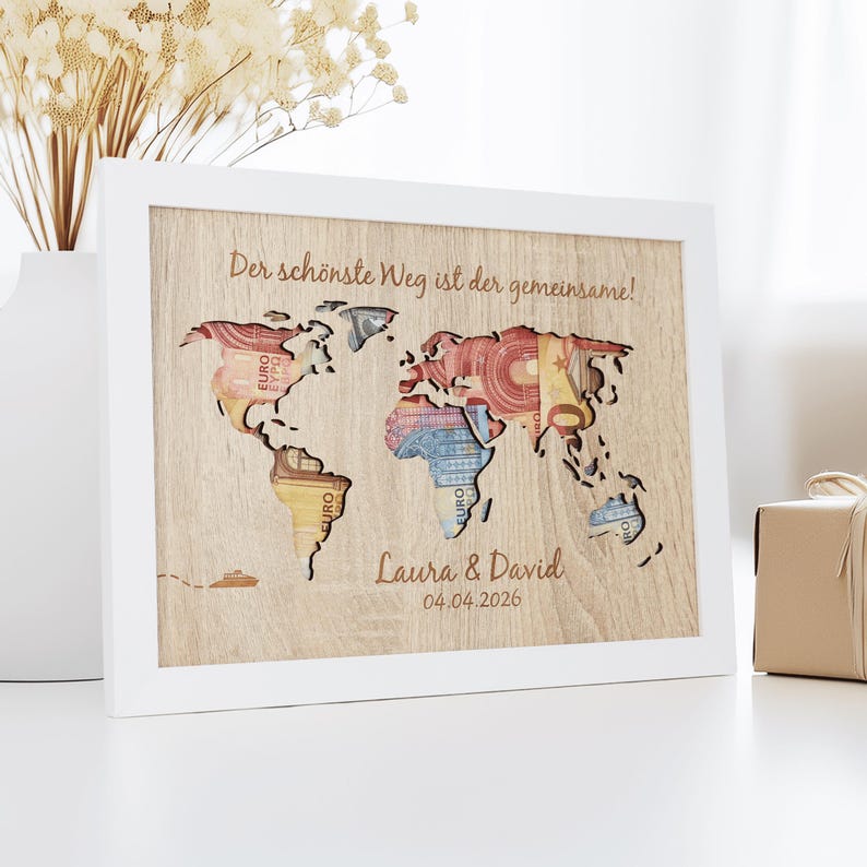 Personalisiertes Geldgeschenk zur Hochzeit Weltkarte | DIN A5, A4 oder A3 im Echtholzrahmen | Hochzeitsgeschenk für Reisende. Standard Weiß