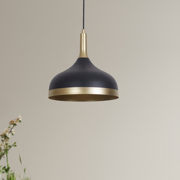 Lampe à suspension moderne noir mat avec intérieur doré, lampe à suspension élégante avec accents métalliques pour une décoration de café de bureau à domicile unique et élégante