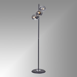 Élégant lampadaire globe en verre fumé triple, métal noir avec touches de chrome, luminaire sur pied contemporain design de luxe multi-lumières image 8