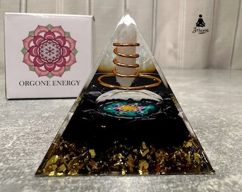 Pirámide de orgonita de cristal natural - Pirámide de orgón hecha a mano Espiral de cobre Grado A++ Curación Protección EMF Decoración del hogar Reiki Chakra Espiritual