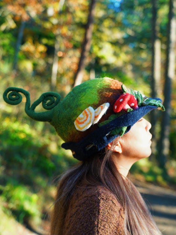 Handmade felt mushroom hat Whimsical Mushroom Hat – Felting Tutorials main image 3