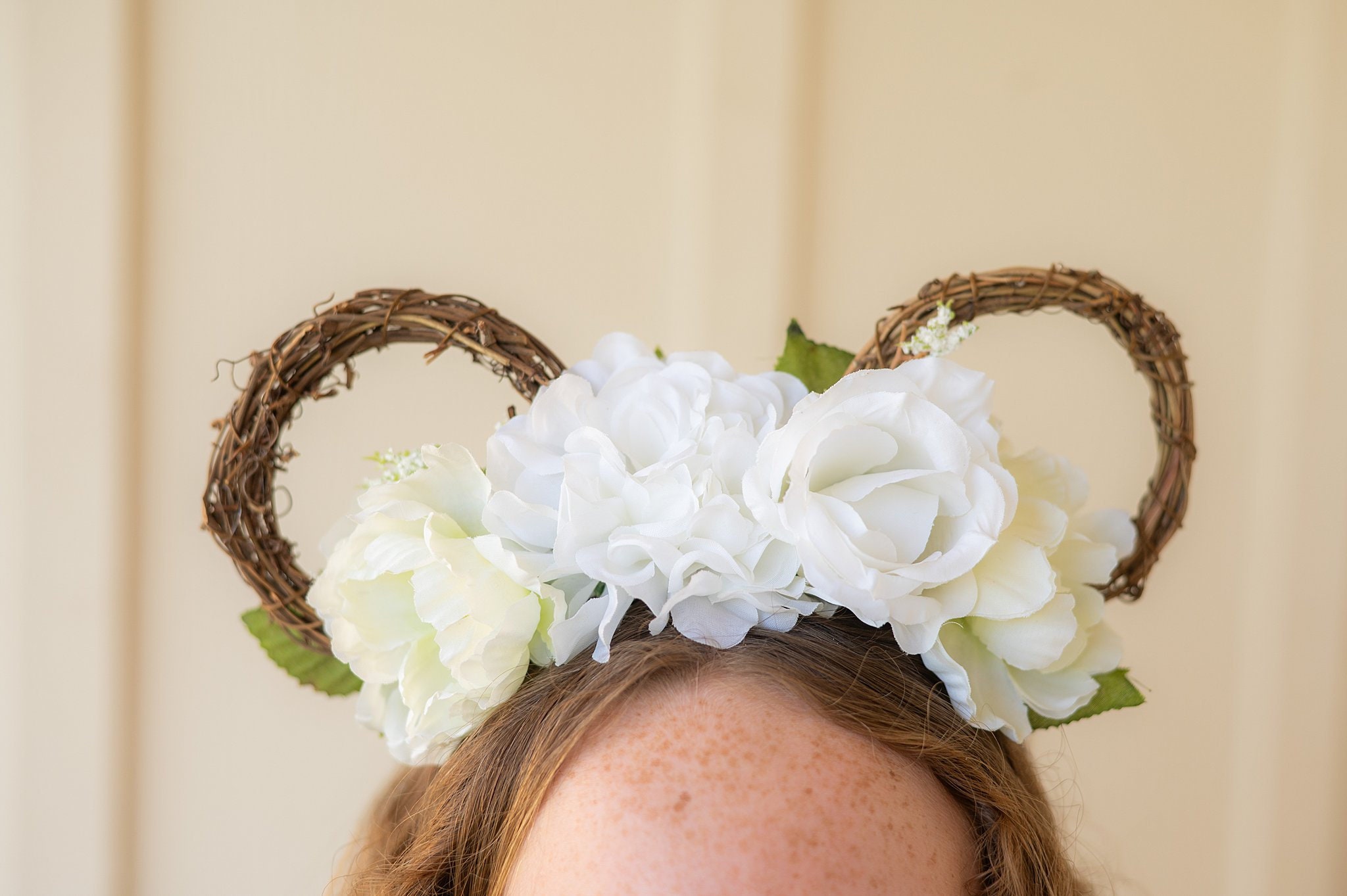 Bridal Flower Minnie Ears, White Floral Ears, Boho Minnie  display picture 1