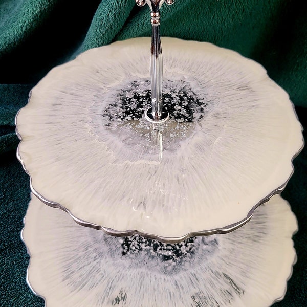 Handmade Cake Stand, Platter Epoxy Resin, Gift for her, Art, Jewelry, 2 Tried Silver White, Crystal Serving Tray, Pearl Platter, Beauty