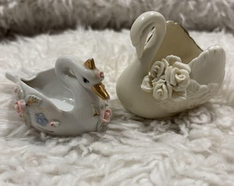 2 Platos pequeños de porcelana y cerámica vintage con forma de cisne blanco y rosas con ribete dorado, hechos en Japón