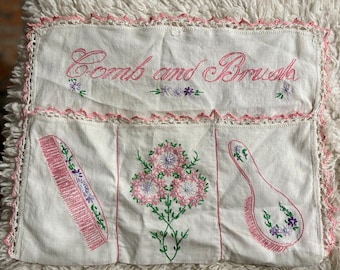 Portacepillos de lino bordado vintage de los años 30 y 40, hecho a mano, de 17 x 14 pulgadas