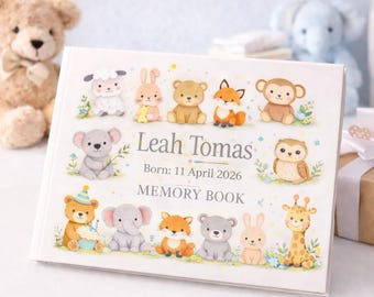 Spersonalizowana księga pamiątkowa z najważniejszymi momentami w życiu dziecka: miesięczny rejestrator i dziennik wspomnień z pierwszego roku życia, prezent dla mamy na baby shower