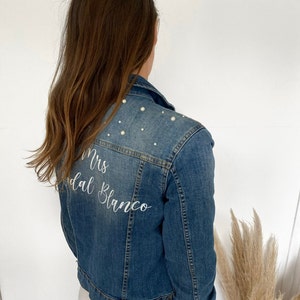 Veste en jean personnalisable mariée image 3