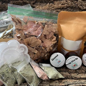 Hermit Crab Starter Kit: Food, Salt, Moss & More