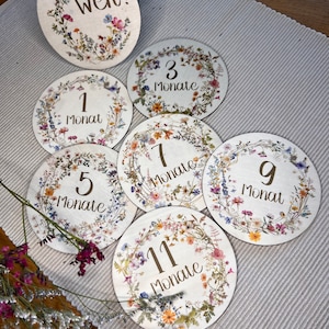 Jeu de cartes jalons « couronne de fleurs » en bois | y compris sac en coton | ma première année | Bébé | mois | cadeau naissance personnalisé