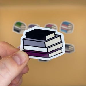 Autocollant en vinyle avec pile de livres fierté asexuée - autocollant fierté subtile, autocollant queer, fierté LGBTQIA + subtile