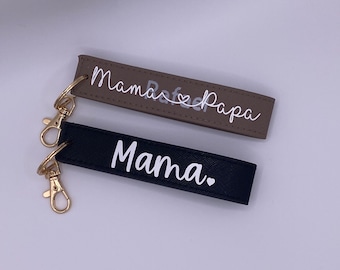 Personalized keychain made of faux leather / Porte-clés en cuir saffiano personalisable