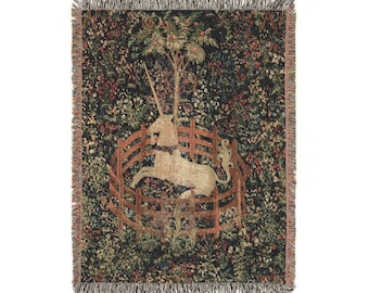 Medieval Unicorn Tapestry Blanket: Woven Cotton Wall Hanging