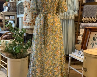 Vintage Floral Green Prairie Dress