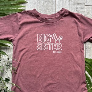 Girls Big Sister T-shirt, Sister est 2025, Pregnancy Reveal, Big Sister to be Gift, Soon to Be Sister Top, Big Sister Announcement tshirt