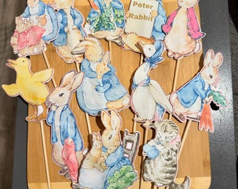 Mesa de Baby Shower vintage personalizada o en blanco con diseño de Peter Rabbit y sus amigos de Beatrix Potter o arreglo de plantas, estacas para brochetas, tarjetas de lugar para cumpleaños