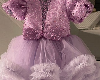 flauschiges lila Kleid Baby Mädschen