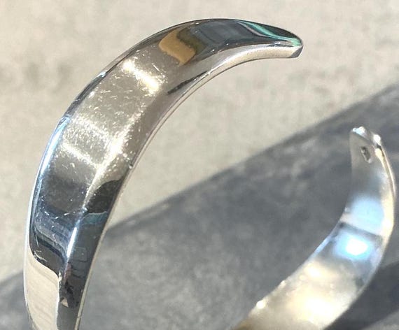 Waved Solid Silver Cuff 21grms - image 2