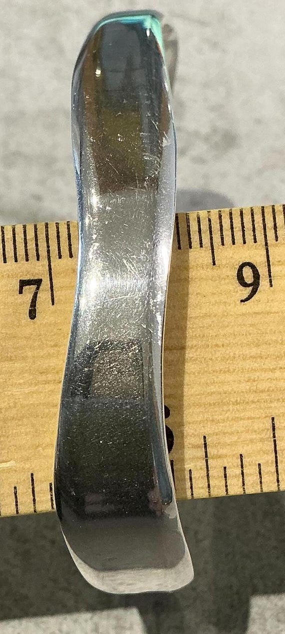 Waved Solid Silver Cuff 21grms - image 12