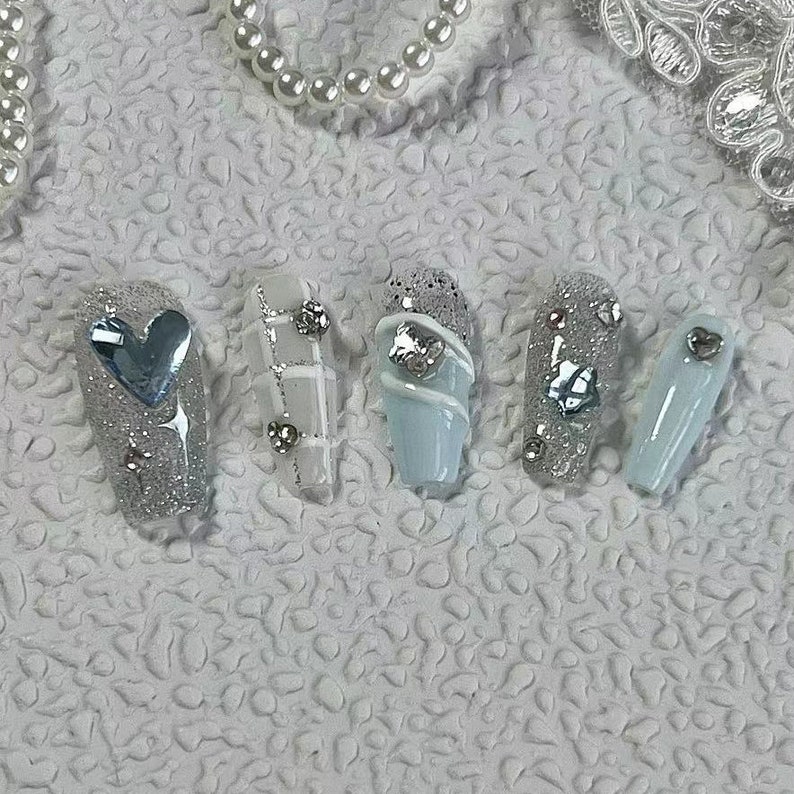 Handmade Press on Nailsy2k Nails /heartshaped Rhinestones Nails/ Hand