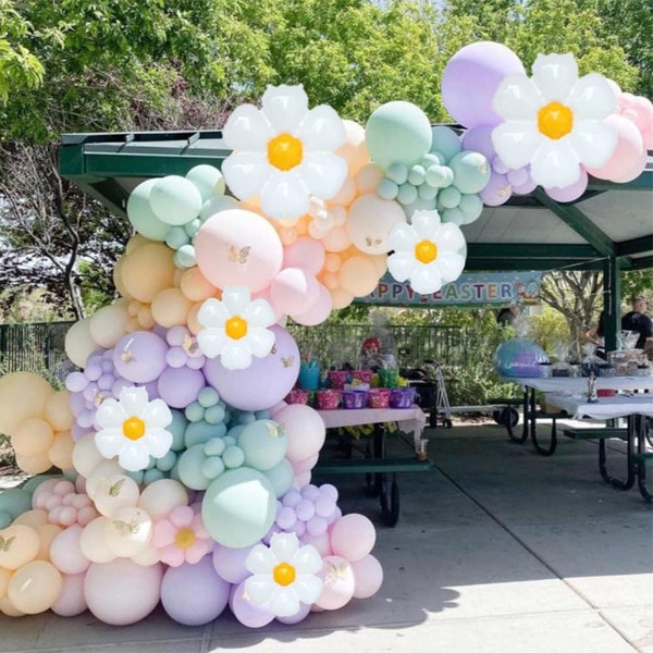 Daisy Balloon Garland Arch Kit 157Pcs White Groovy Daisy Flower Macaron Pastel Balloons Garland for Baby Shower Daisy Theme Wedding Birthday