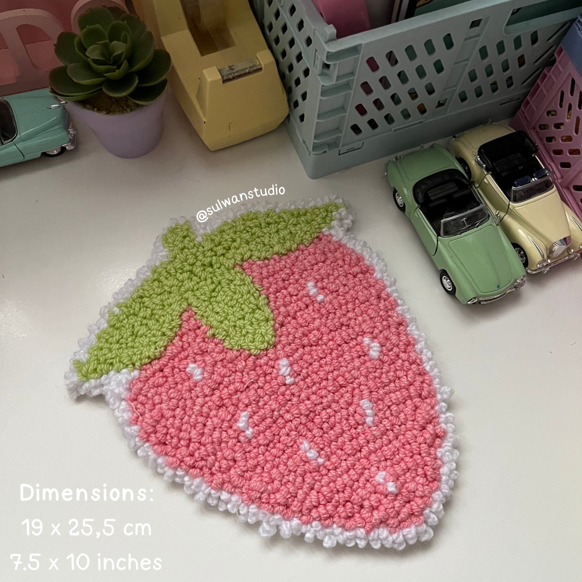 Cute Mini Rugs Strawberry Pink Fruit Home Rug, Kawaii Gallery Wall Hanging, Punch ...