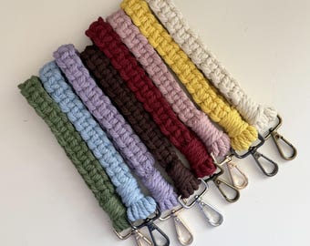 Macrame Chunky Wristlet