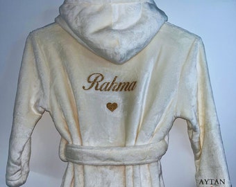 Personalized children's bathrobe