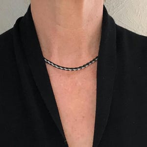 Lapland Sami-rendier ronde leren ketting &quot;NOR&quot;, traditioneel handgemaakt zilver/tinnen gevlochten draad Nordic Zweden handwerk