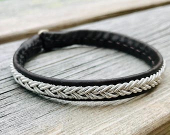 Handmade Sami Lapland Reindeer Leather Thin Bracelet &quot;HIKE&quot;, Silver/Pewter Braided Thread, Natural Leather, Button From Reindeer Antlers
