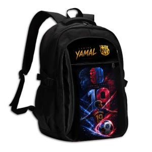 Op de afbeelding: Een zwarte rugzak met een grafische print van Lamine Yamal op het voorvak. Het ontwerp bevat de tekst Lamine Yamal, het FC Barcelona-embleem, het nummer 19 en een voetbal omringd door blauwe en rode lichtstrepen.