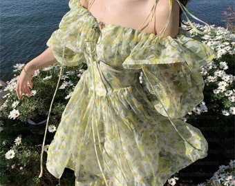 Groene bloemenfeejurk, bosprinsesjurk, zachte slipdress, Franse lijnhalsjurk, Cottagecore melkmeisjesjurk, rugloze vakantiejurk