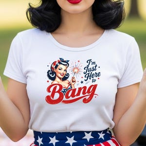 I'm just here to BANG Graphic Tee Bild 1
