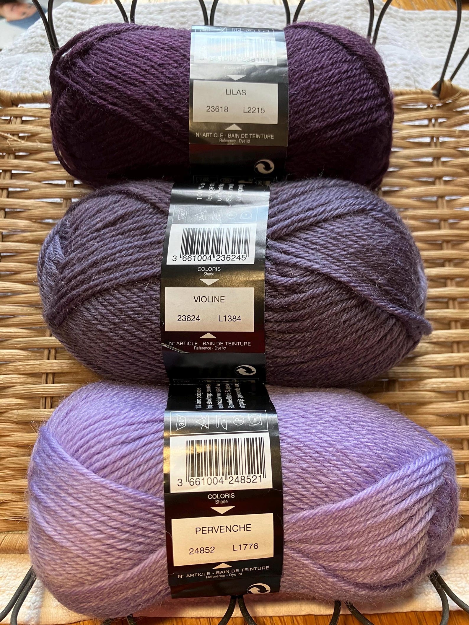 Bergere De France Berlaine Lightweight DK 100 Wool 50g Knitting