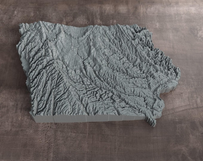 Iowa | 3D Printed Topographic Relief Map | Tactile Terrain Model