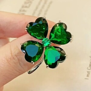 Broche Trèfle Porte-Bonheur - Cristal Vert - Saint-Patrick - Pour Femmes